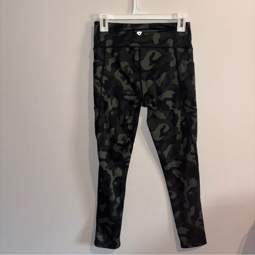 Colosseum Camo Sports Bra/Leggings Set M - Picture 9 of 10